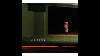 kIM NOVAk - In The Mirror  @ La Dynamo 2011