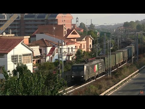 Compagnia Ferroviaria Italiana 189 is running near Monterotondo with a freight train