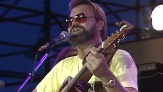 Glen Campbell - Southern Nights (Live at Farm Aid 1985)