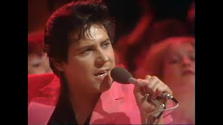 SHAKIN&#39; STEVENS  - YOU DRIVE ME CRAZY - TOP OF THE POPS - 21/5/81 (RESTORED)