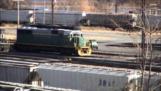 preview picture of video 'Reading & Northern 5014 in Enola Yard surrounded by NS locos 11/23/13'