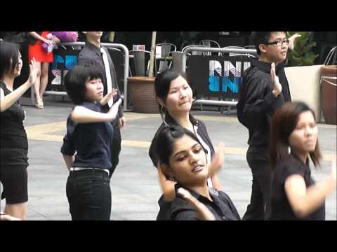 Flash Mob Proposal Gangnam Style!