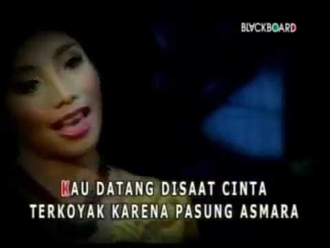 BERTARUH RINDU SITI KDI