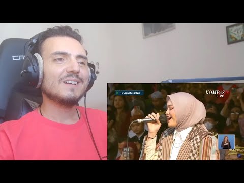 [FULL] Memukau! Salma Salsabil Nyanyikan 'Simfoni Raya Indonesia' di Istana Reaction