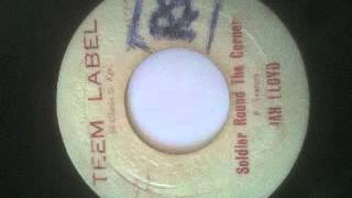 JAH LLOYD + BONGO HERMAN - Soldier round the corner + immortal drums (1974 Teem)