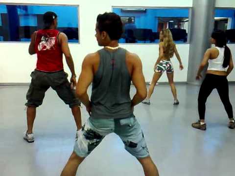 Aerodance Brasil ensaiando Ela Quica no Calcanhar