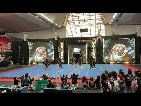 GOLDEN - REVOLUTION - THE NATIONAL EXPERIENCE 2025