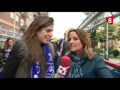 ASÍ VIVIÓ LA FIESTA EL PERFUMERIAS AVENIDA EN EL AUTOBÚS DE LA 8 DE SALAMANCA