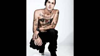 Yelawolf  -  swagger killer ( Feat. Mz. Shanti )