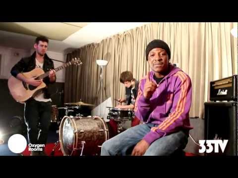 33TV Live - Fiktion ft Jacob John (Acoustic 33)