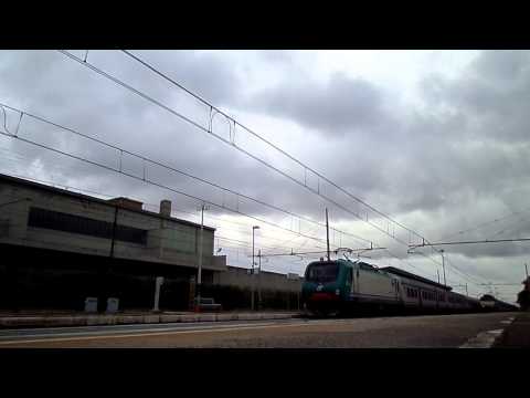 E444.058 sull' ICN 1911 Torino Porta Nuova - Salerno, in transito a Pomezia