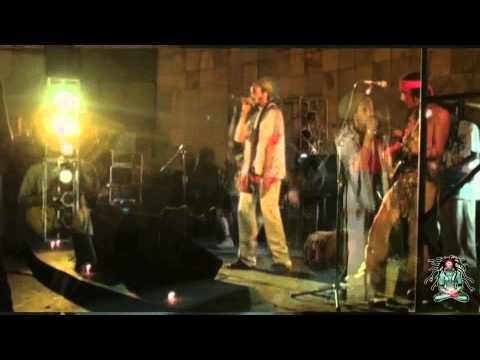 Ukiemana (ao vivo) - Shut Down Babylon.mp4