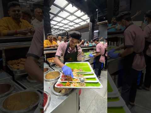 Insane Crowd for this thali at The Rameshwaram Cafe 🥵🔥 #shorts