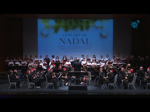 Los coros escolares se sumaron al  “Concert de Nadal”  de la Unió Musical La Nucía