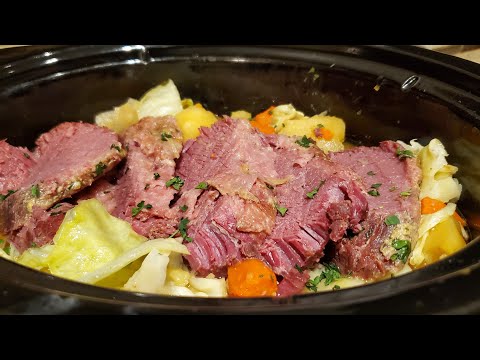 BEST Corned Beef & Cabbage in a Crockpot