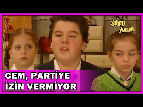 Cem, Çilek İle Ceren'in Partiye Gitmesine İzin Vermiyor! - Sihirli Annem 102.Bölüm 01