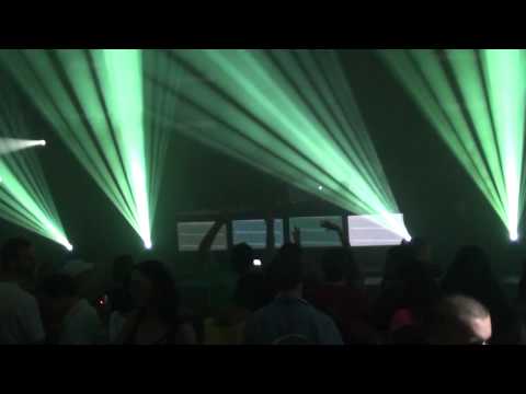 In The Screen & Rachael Starr -We Are the Night