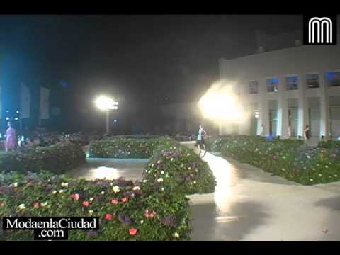 Cancun Moda Nextel 2013 | Desfile Pamela Roland | wwwModaenlaCiudad.com