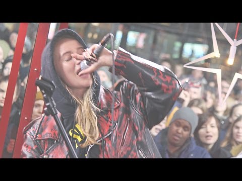 Silvana Imam Tänd alla ljus och Svär på min mamma, live @ Musikhjälpen 2014