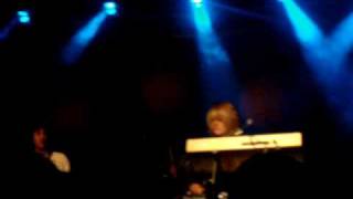 Listen to your Body Tonight - Black Kids (live)