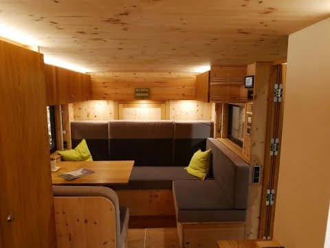 CMT-2019-Neuheit: Bumo-Expeditionsmobil mit Holz in der Hütte !