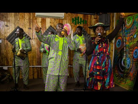 ADEYINKA ALASEYORI & AYAN JESU in online praise and worship