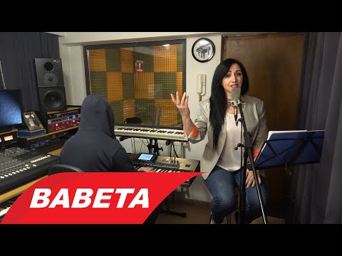 Babeta Shahini - Me shikon me buz ne gaz