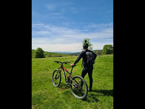 Pe doua roti prin colinele Transilvaniei: traseul mediu al TBT race.