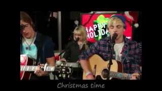 R5 - Christmas is Coming (Acoustic) with Lyrics