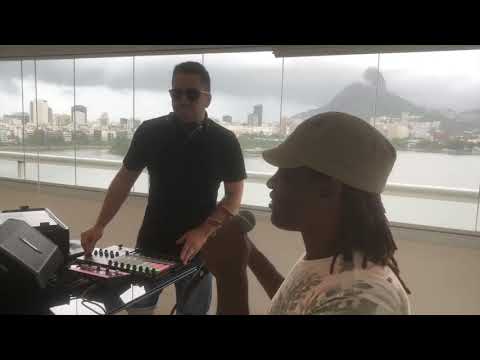 Toni Garrido- A sombra da maldade/ Rock With You (mashup)