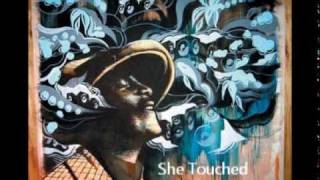 Donny Hathaway - She Is My Lady (Instrumental / Karaoke Video w/lyrics &amp; bkgrnd vocals)