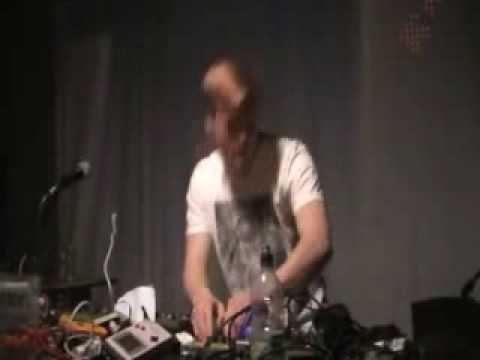 Random ( randomizer.se ) live @ Budapest Micro launch party (pt1)