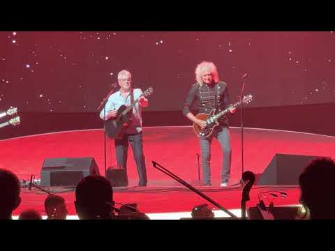 HEART FULL OF SOUL - Graham Gouldman and Brian May - Starmus VI