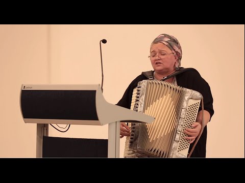 Simida Istrate...Să-i mulțumești lui Dumnezeu, de ai în lume azi o mamă