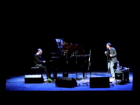 John De Leo- Spiega La Vela (Live in Atri)