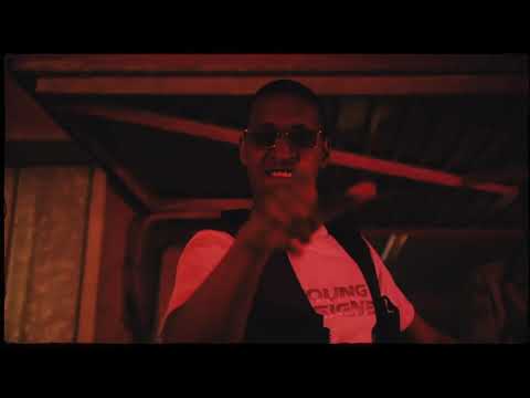Movezu - F € T ( Official Music Video )