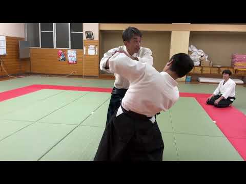 茅野合気道会　両手取りの崩し