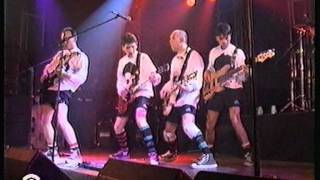 Siniestro Total. Pueblos del mundo