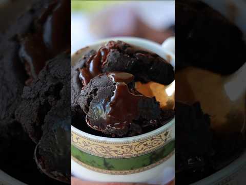 😋1 Minute Chocolate 🍫 Mug Cake 🍰 ☕️#shorts #cake #coffee
