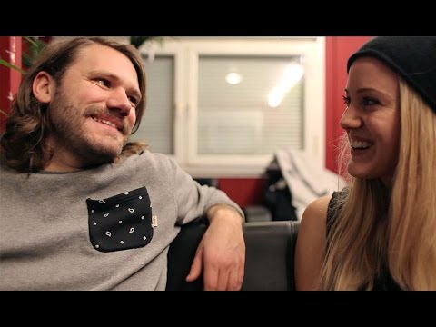 Easywriters TV „Hi5“ meets Kvelertak