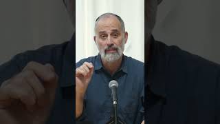 5. עאבד הכובש - יצחק זאגא (הרב יצחק חי זאגא) - התמונה מוצגת ישירות מתוך אתר האינטרנט יוטיוב. זכויות היוצרים בתמונה שייכות ליוצרה. קישור קרדיט למקור התוכן נמצא בתוך דף הסרטון