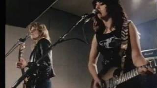 Girlschool - Demolition Boys -- live rehearsal 1980