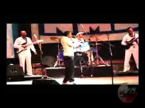 Mindule NMB feat Celeo Scram Love Ya Lova Live from the Peace in Africa Show