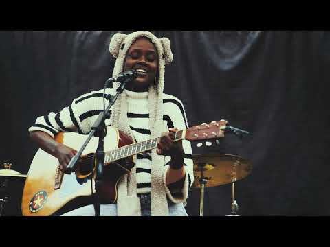 Apio Moro - Obia (Live) | Pel X Films | Live at 2 Grapes - Wine & Friends