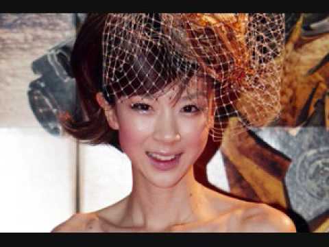 Aki Hoshino Top Picture