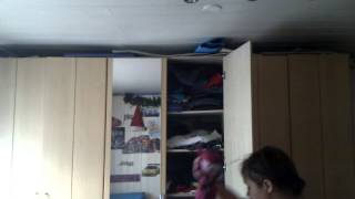 preview picture of video 'Was ist im meinem Kleider Schrank ?????'
