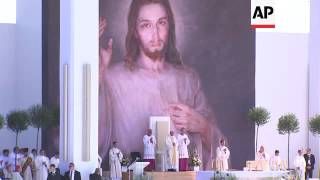 Download lagu AP cover of Pope Francis' final Mass in Poland mp3