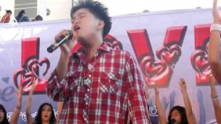 Voice Power at SM City Novaliches  Somebody to love