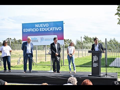 Kicillof inauguró la obra de ampliación de la Escuela Secundaria N°2 de General La Madrid