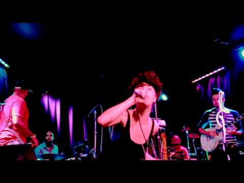 Kimbra (Live at Federal Bar 07 02 14)